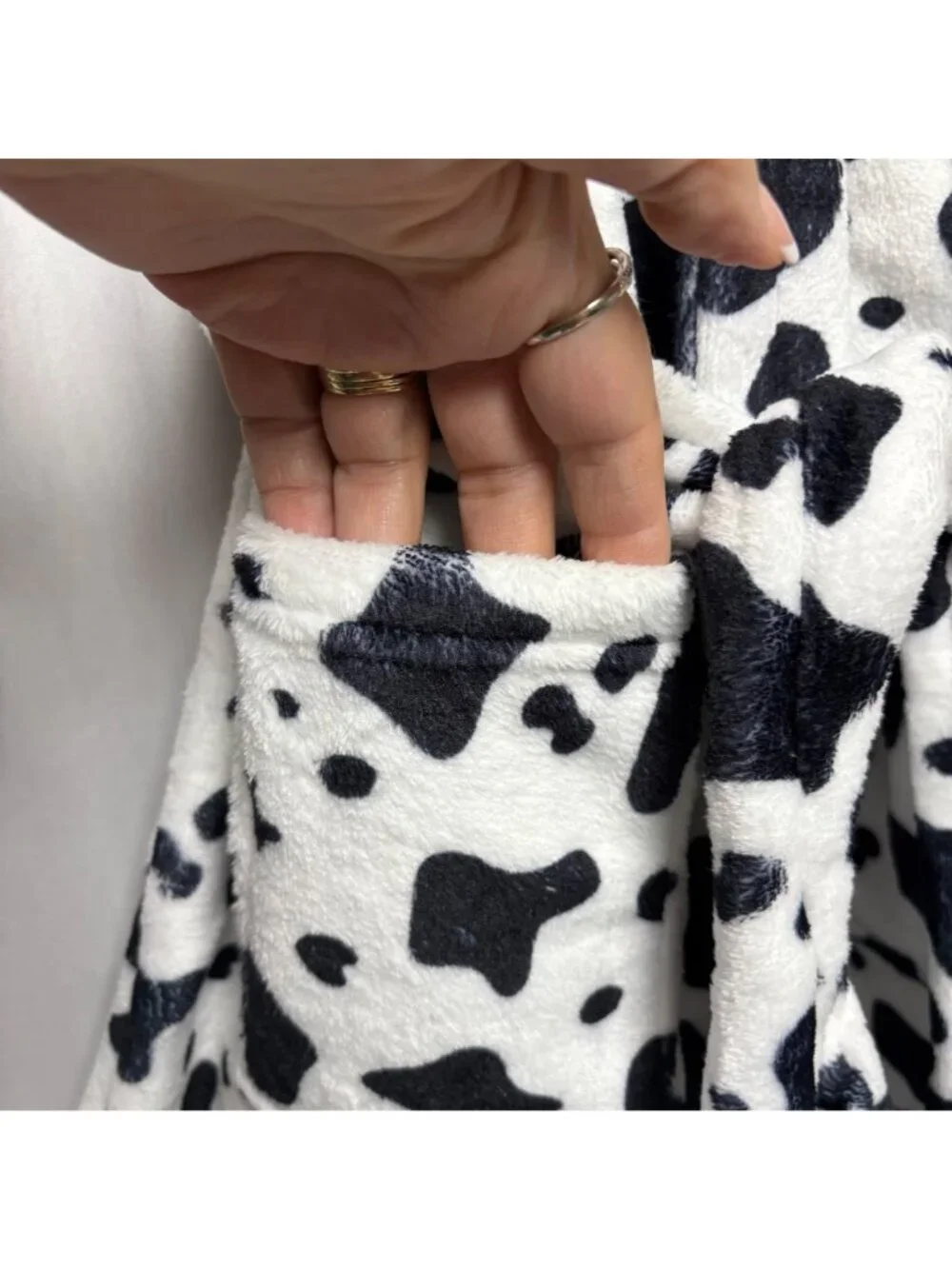Cow Print Hooded Bathrobe Child Size Medium Pockets Belt Soft Cozy Gift NEW